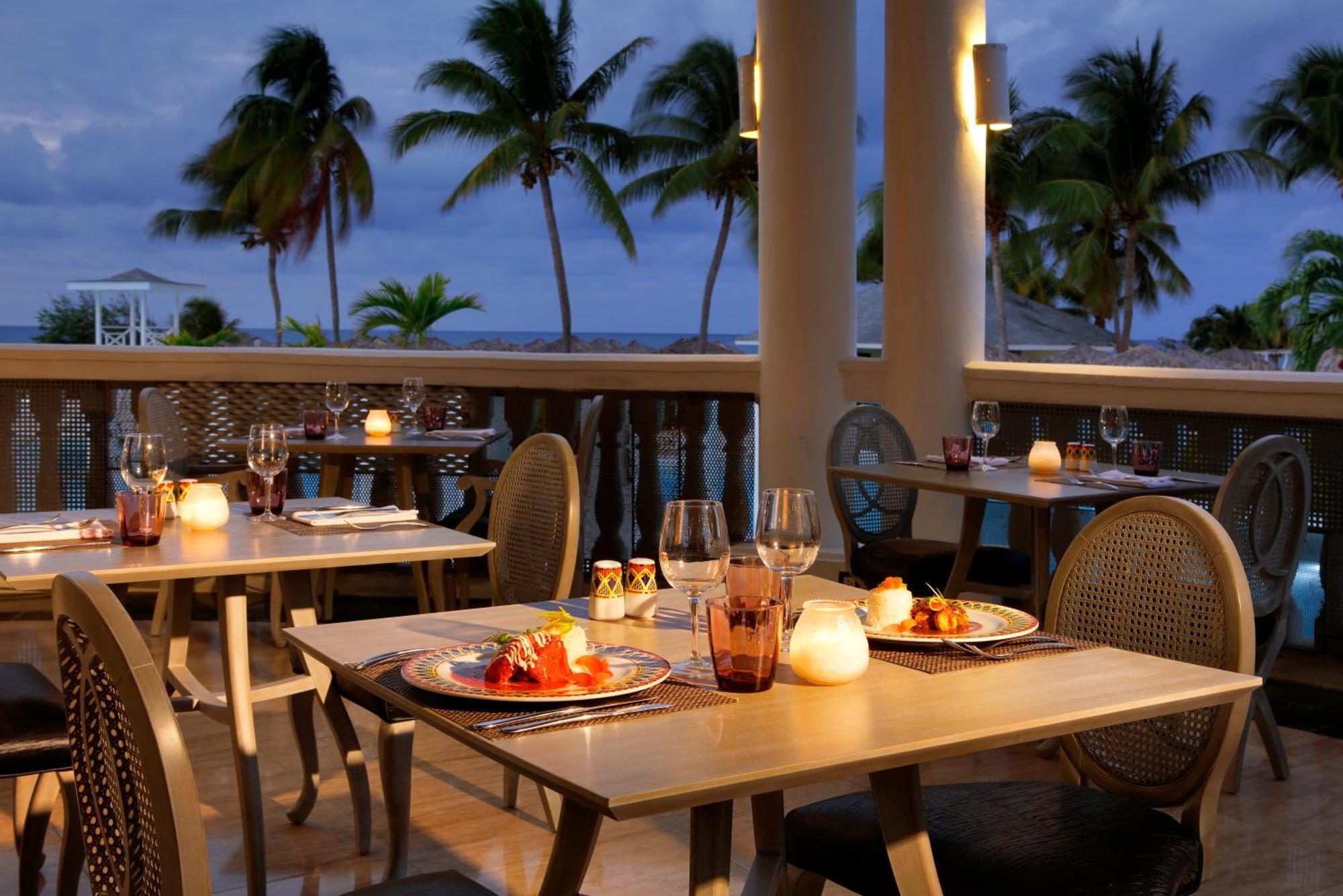 The Signature Level At Grand Palladium Lady Hamilton Resort & Spa Lucea Ngoại thất bức ảnh