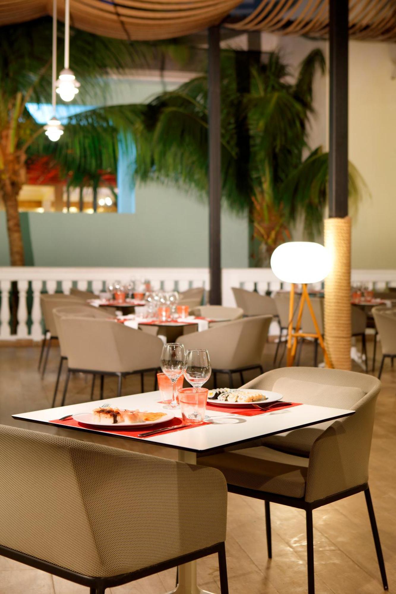 The Signature Level At Grand Palladium Lady Hamilton Resort & Spa Lucea Ngoại thất bức ảnh